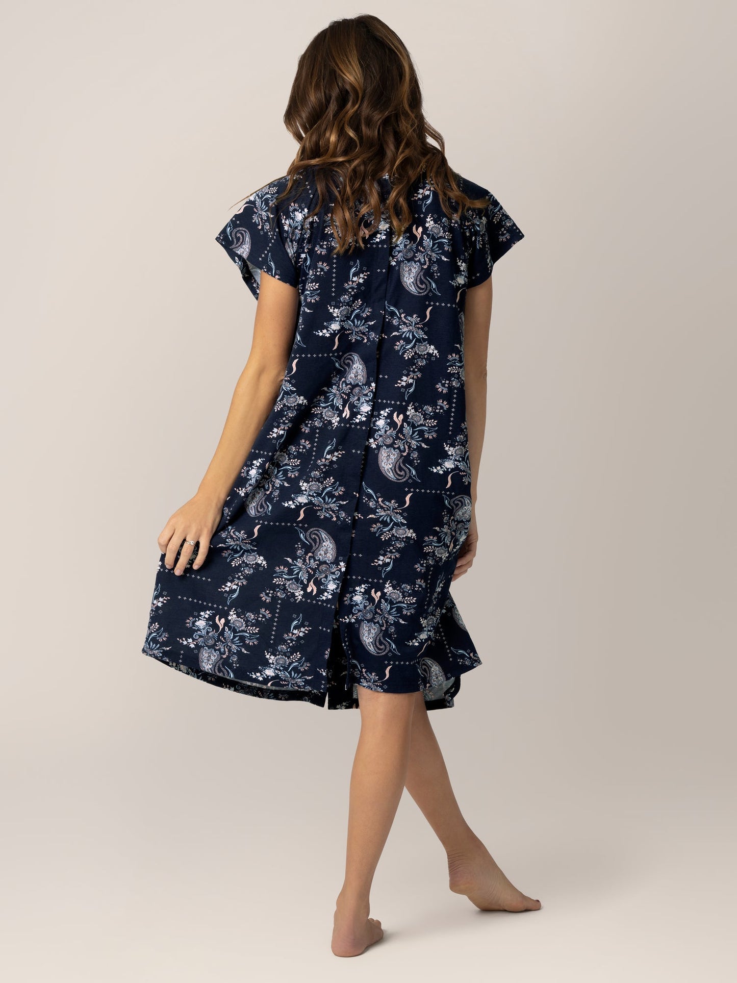 Universal Labor & Delivery Gown | Navy Paisley