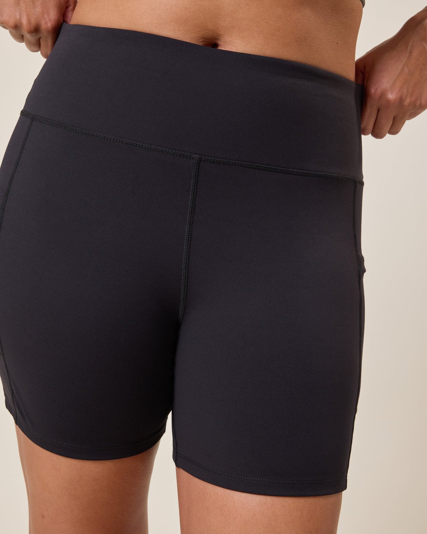 Stevie Active Postpartum Bike Short | Black
