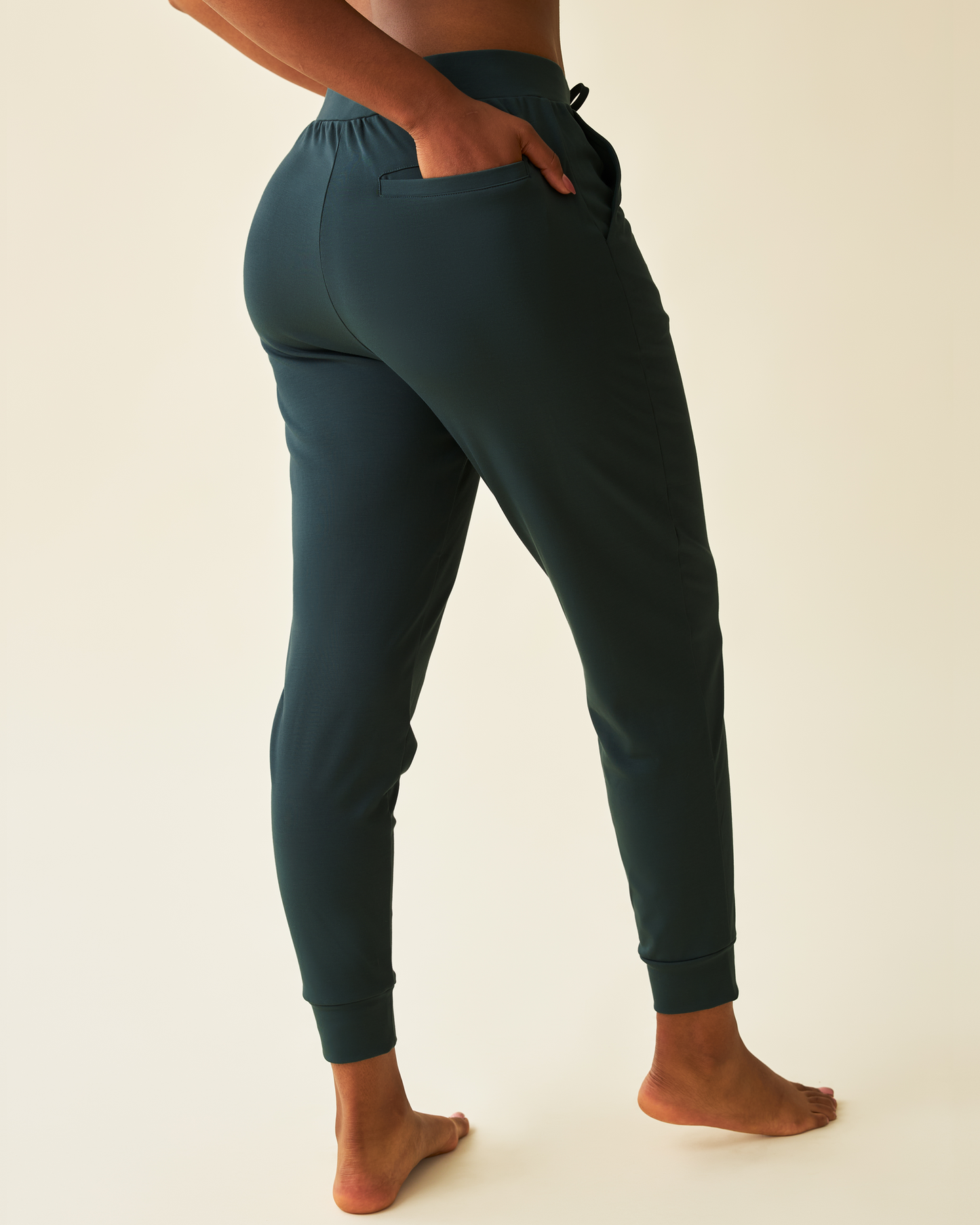 Brushed Bamboo Maternity & Postpartum Jogger | Evergreen