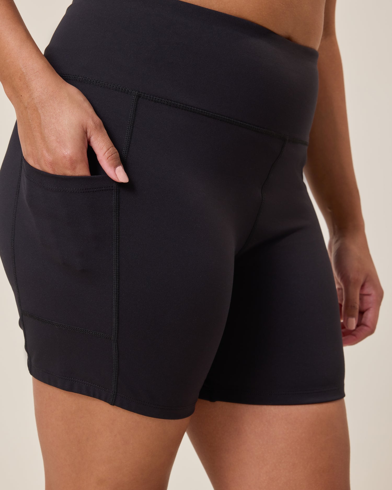 Stevie Active Postpartum Bike Short | Black