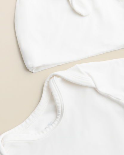 Bamboo Knotted Baby Gown & Hat | Pearl