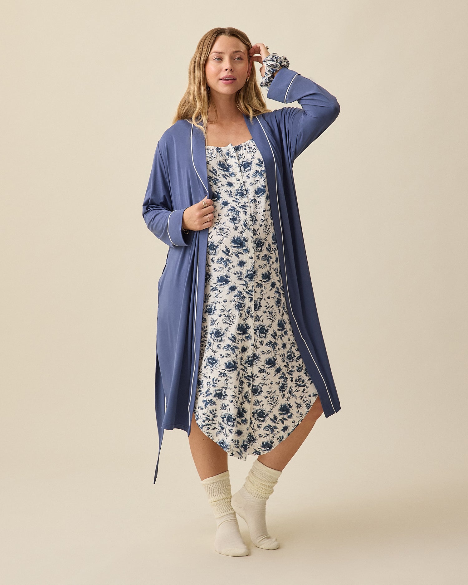 Ruffle Strap Labor & Delivery Gown | Navy Toile