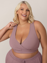 Busty (E-I)