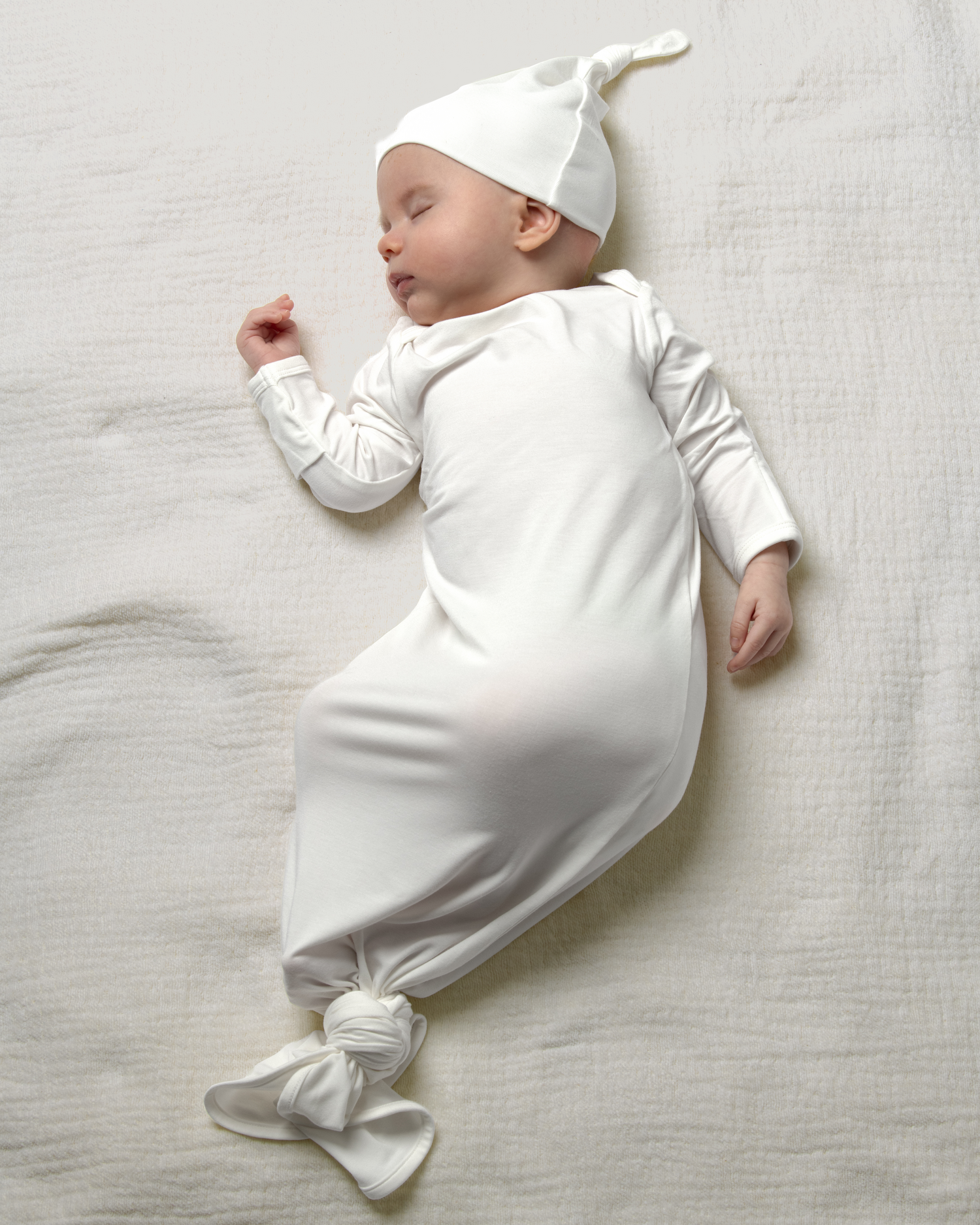 Bamboo Knotted Baby Gown & Hat | Pearl