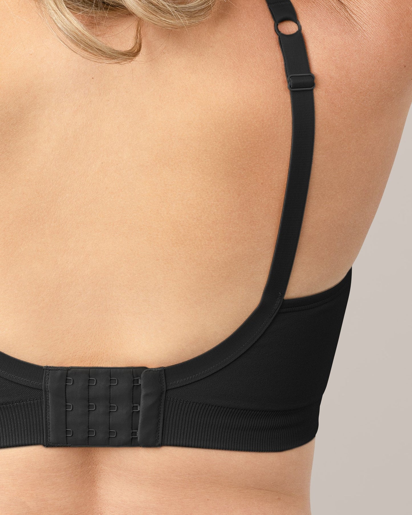 Everly Wireless Contour Bra | Black