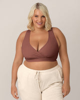 Busty (E-I)