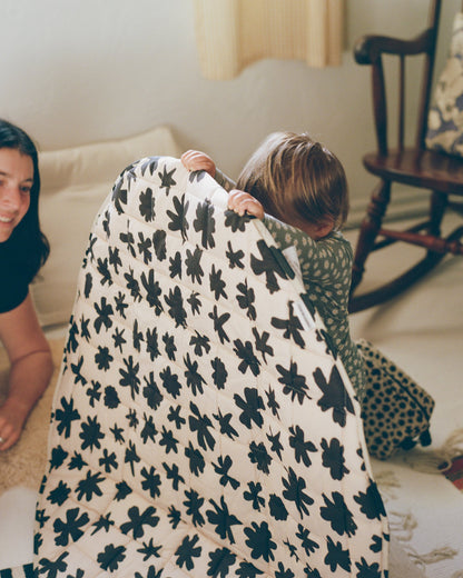Inside/Outside Play Mat | Cream Chamomiles