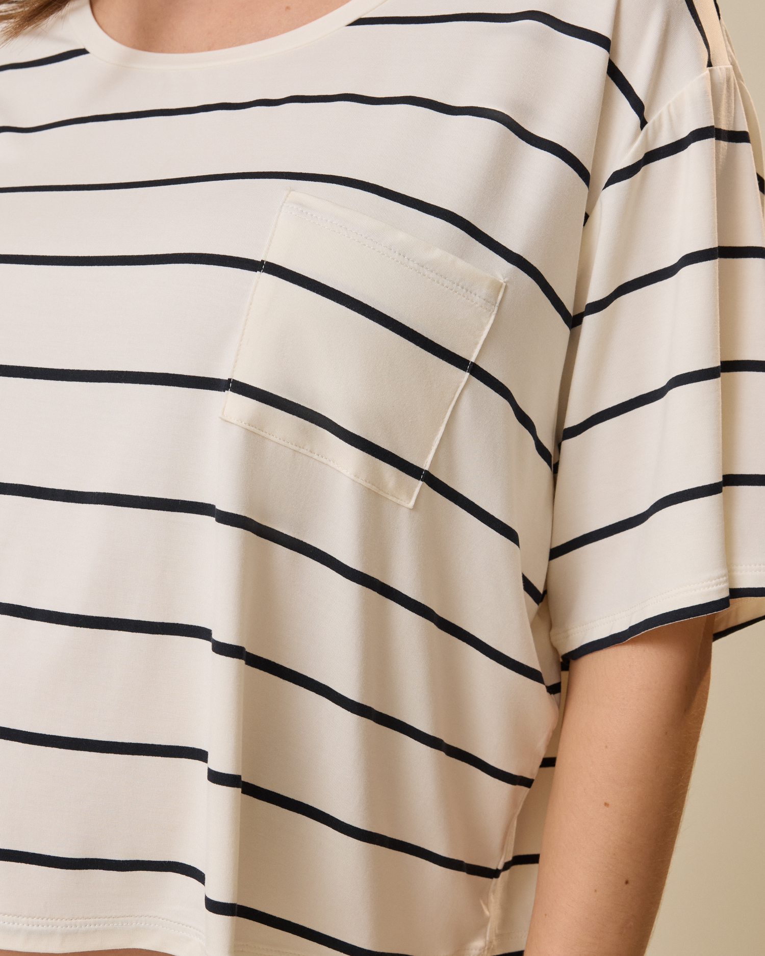 Aria Bamboo Casual Cropped Short Sleeve Top | White & Black Stripe