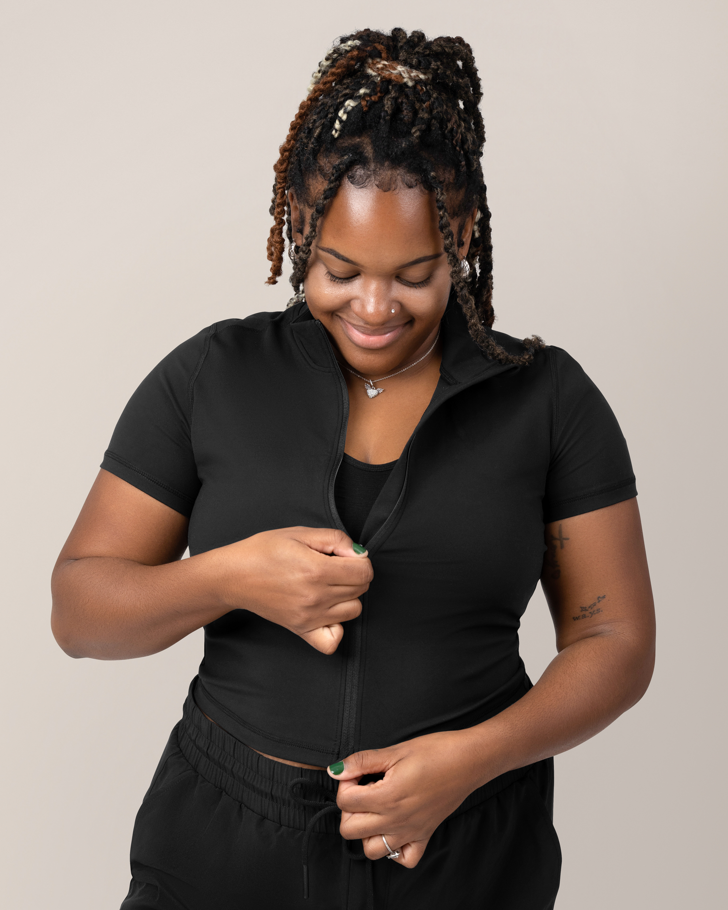 Presley Active Zip Front Nursing Top | Black