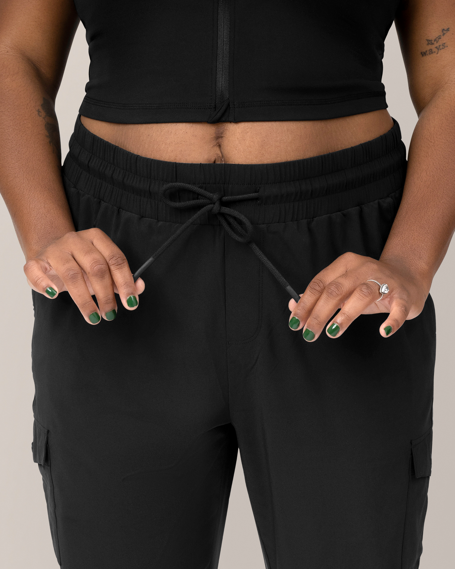 Remy Maternity & Postpartum Cargo Jogger | Black