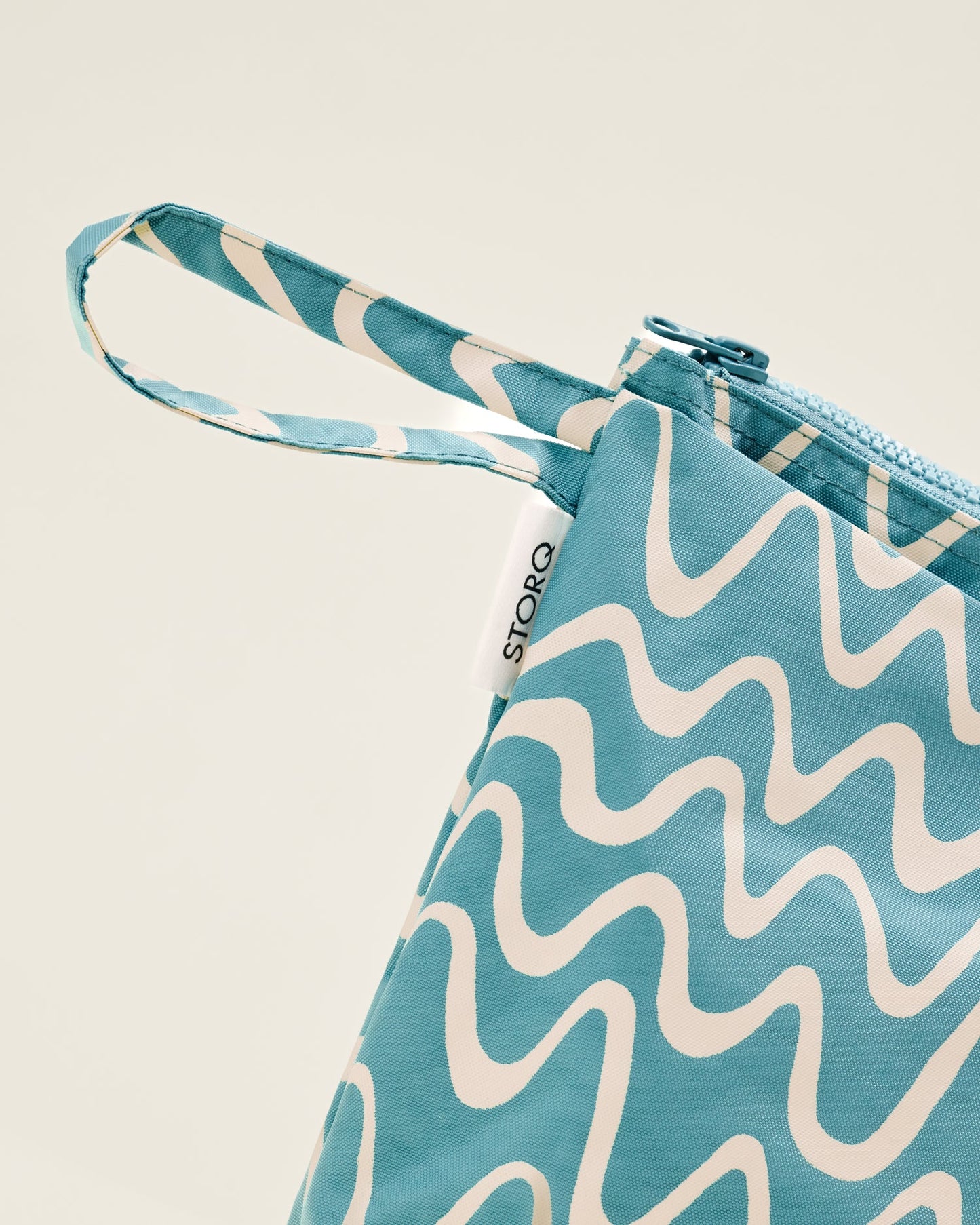 Quick Change Kit Bag | Ocean Waves
