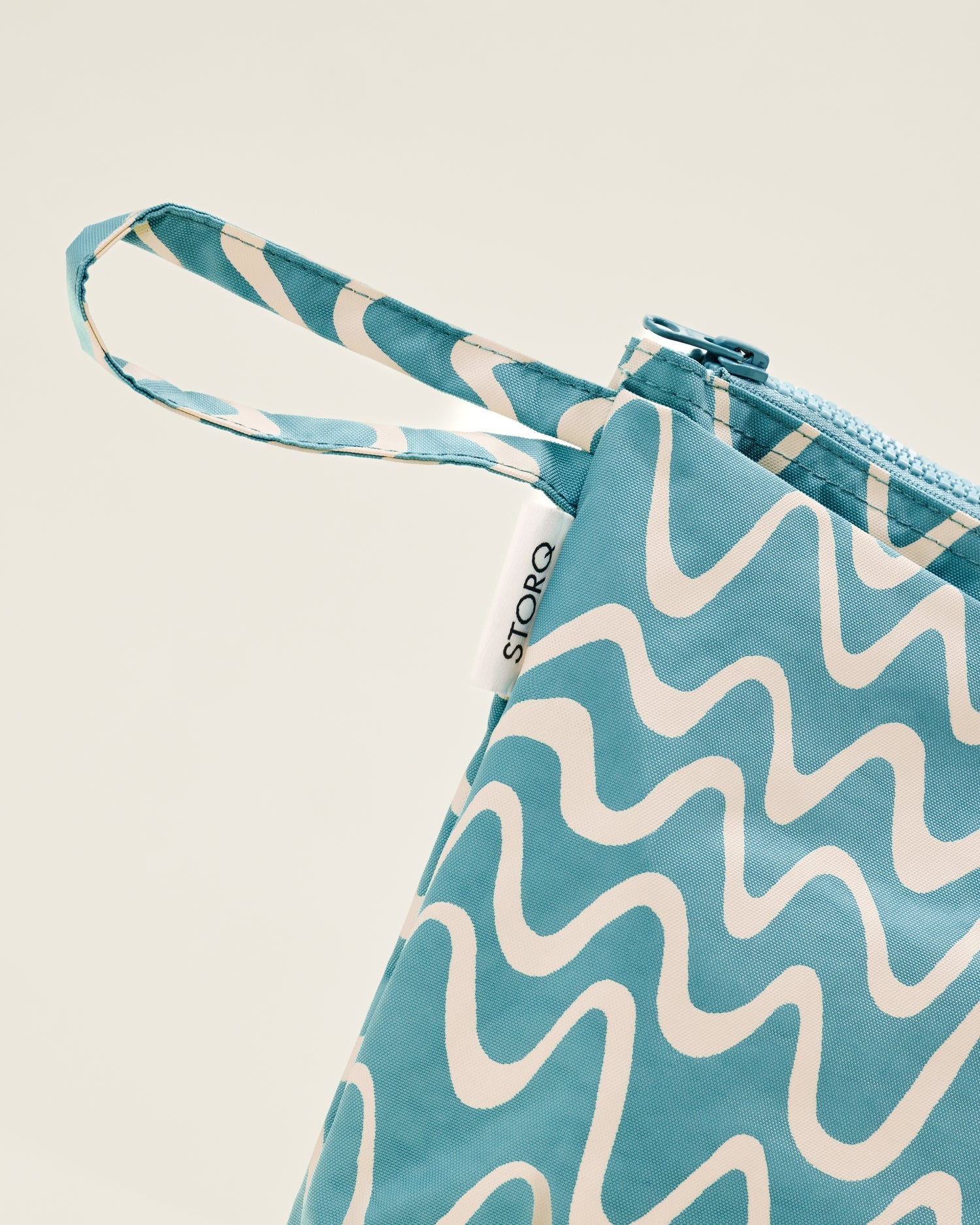 Quick Change Kit Bag | Ocean Waves