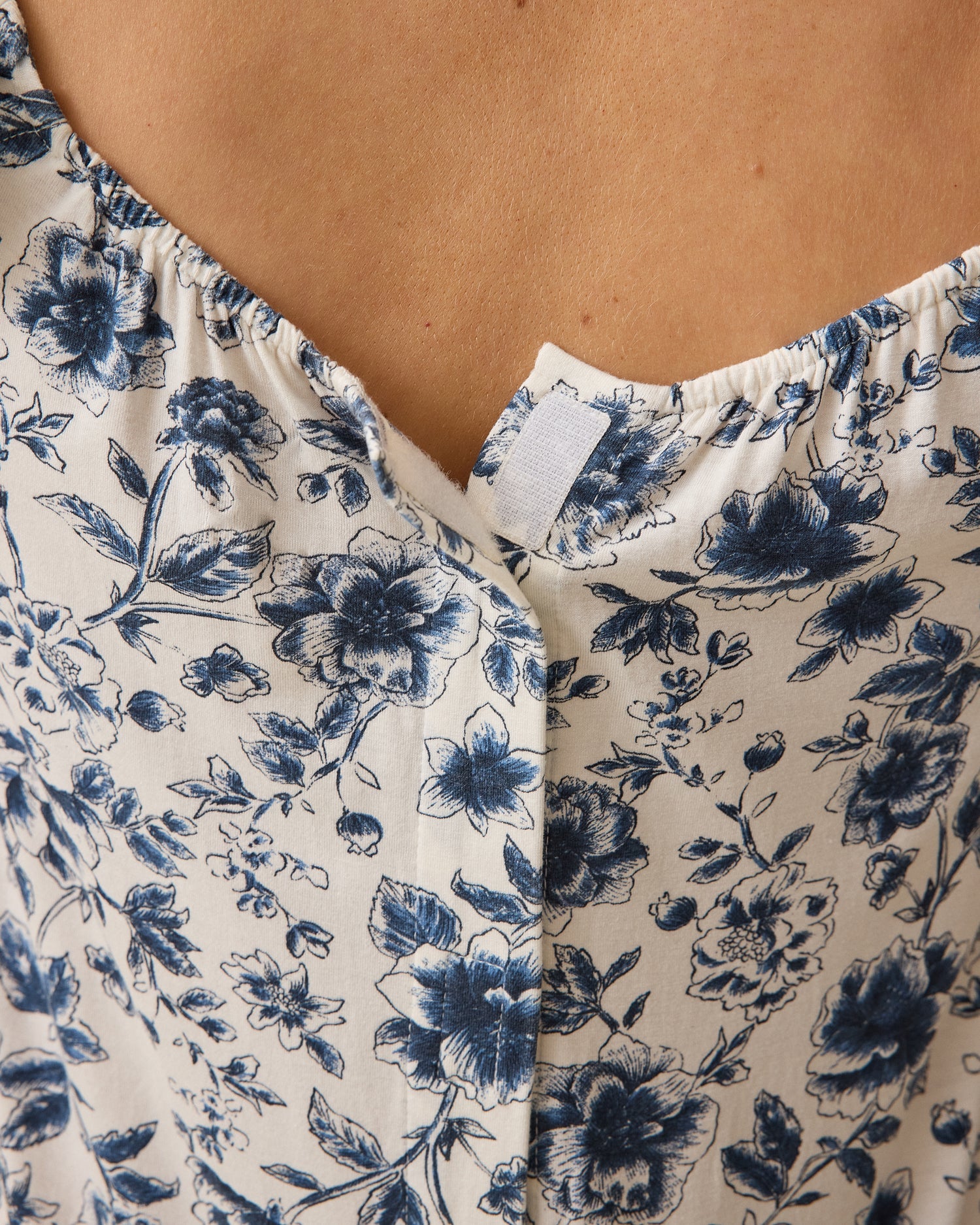 Ruffle Strap Labor & Delivery Gown | Navy Toile