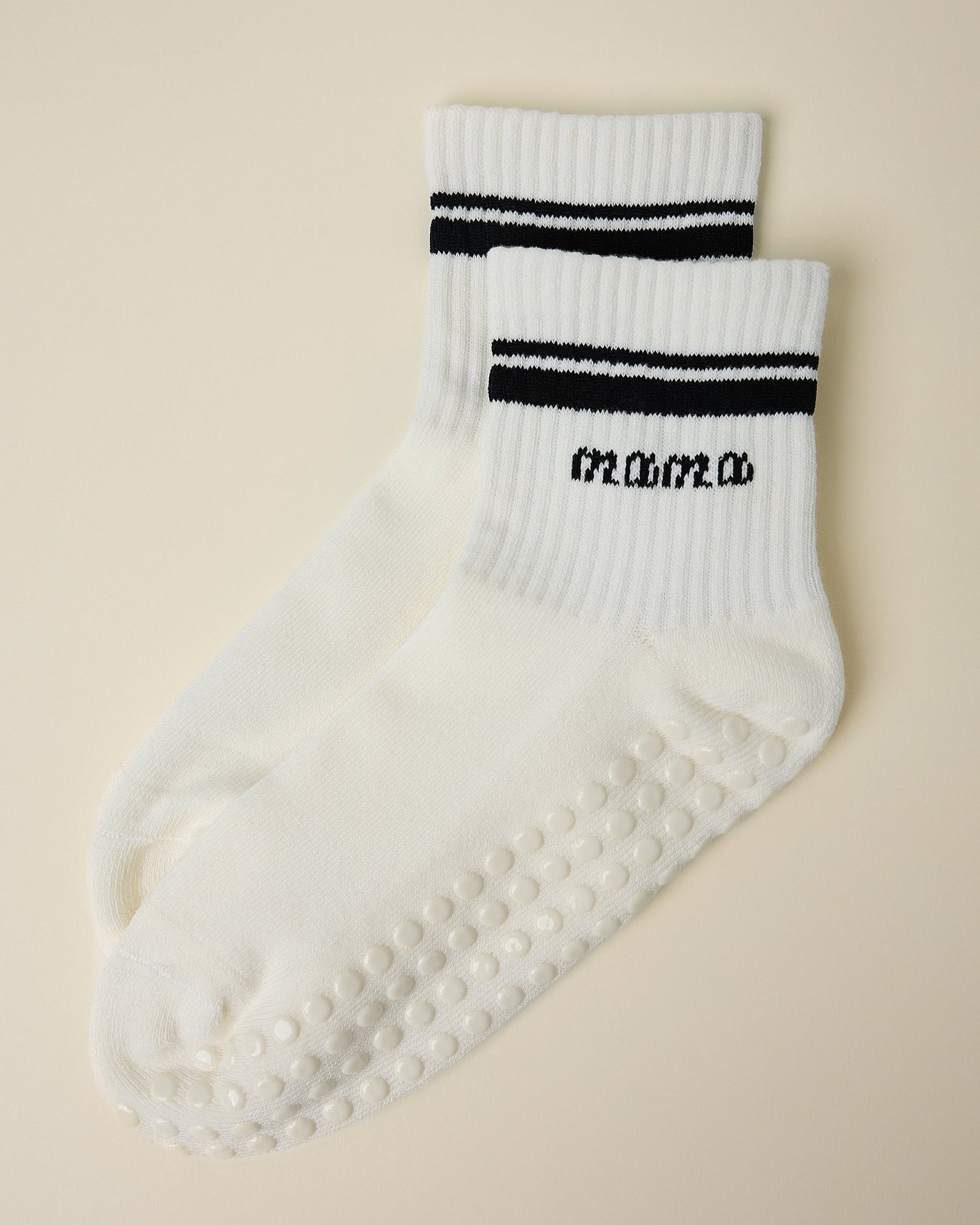 Non-Slip Quarter Crew Socks | Ivory & Black