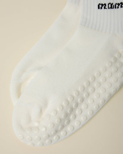 Non-Slip Quarter Crew Socks | Ivory & Black