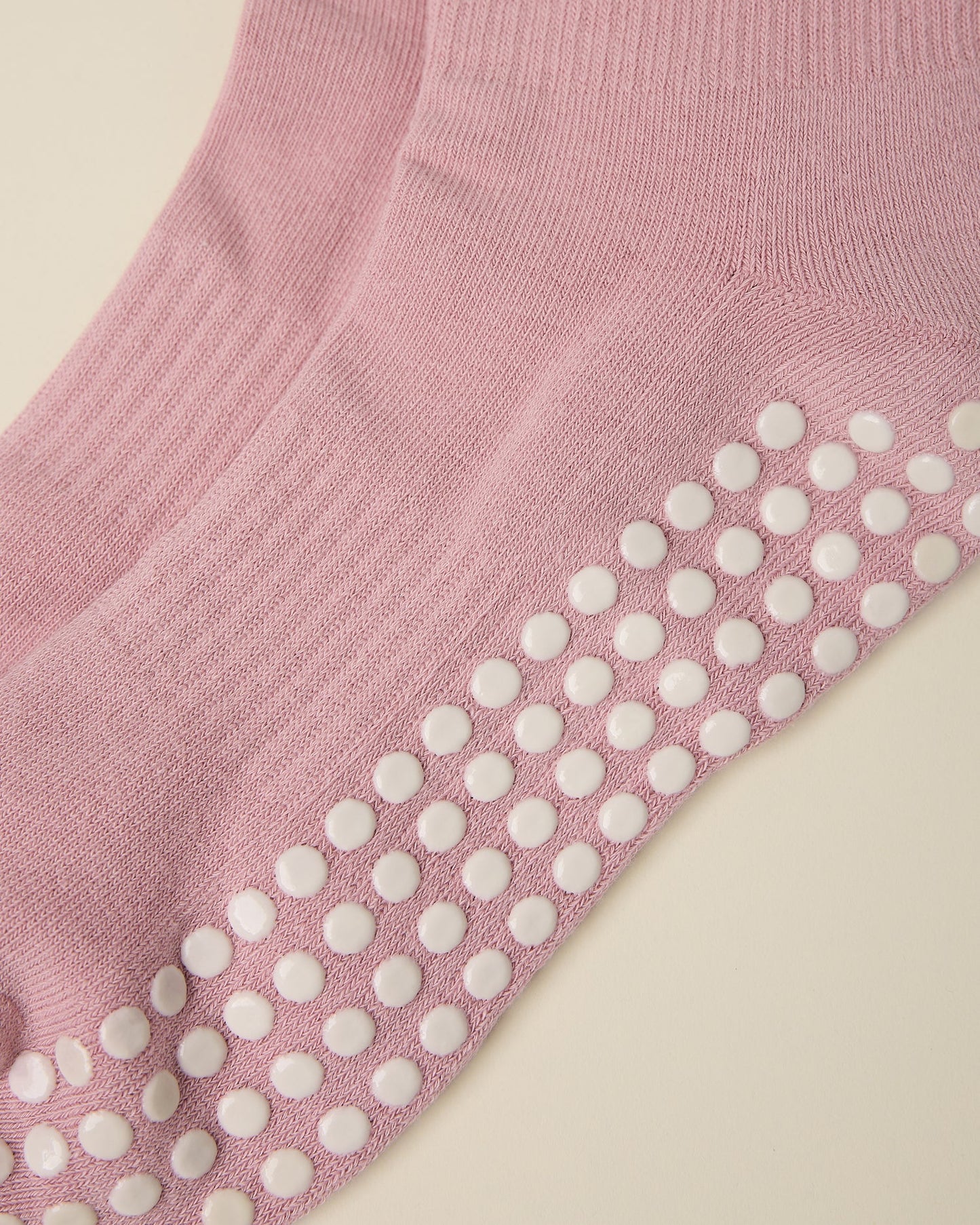 Non-Slip Ruffle Ankle Socks | Light Mauve