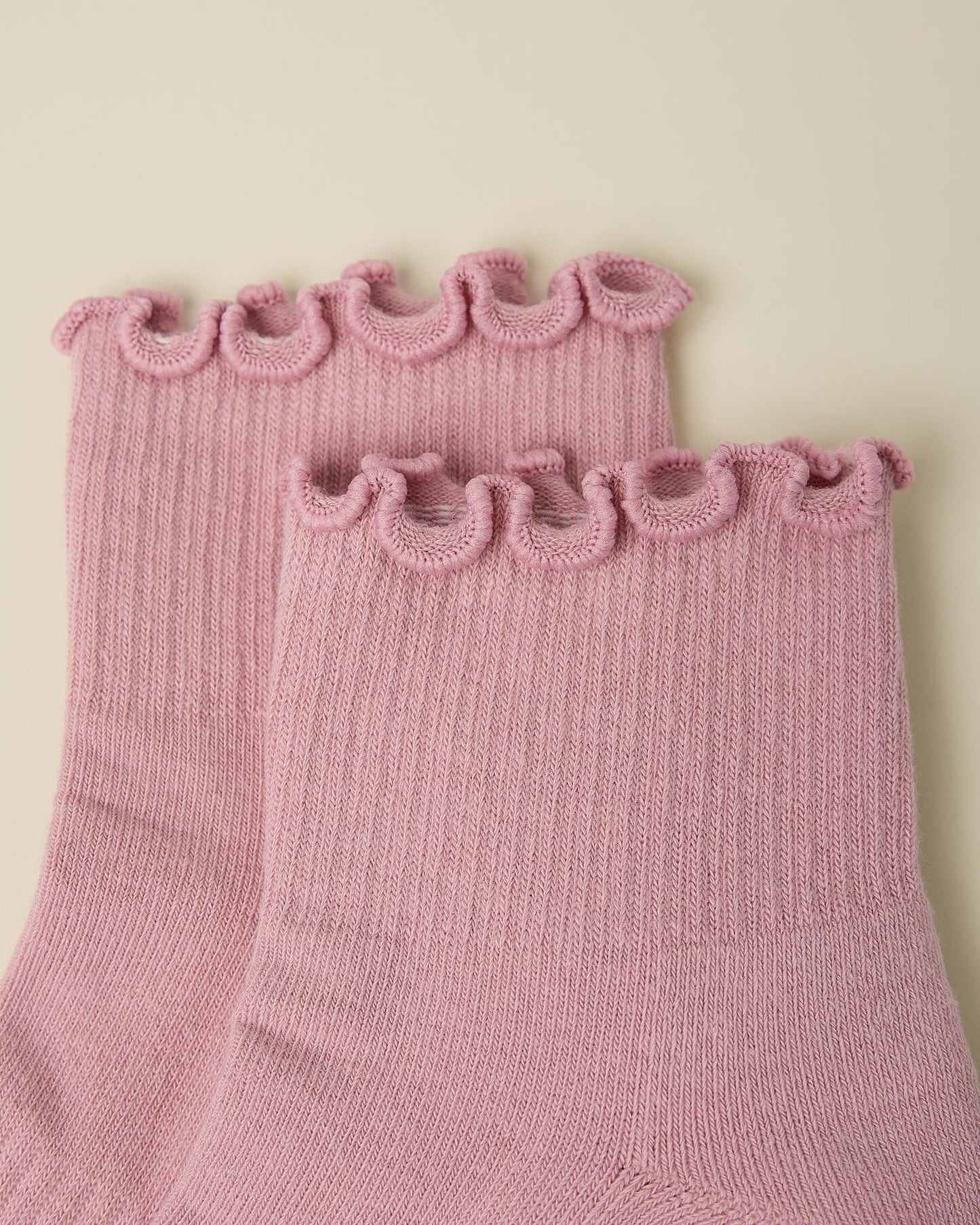 Non-Slip Ruffle Ankle Socks | Light Mauve