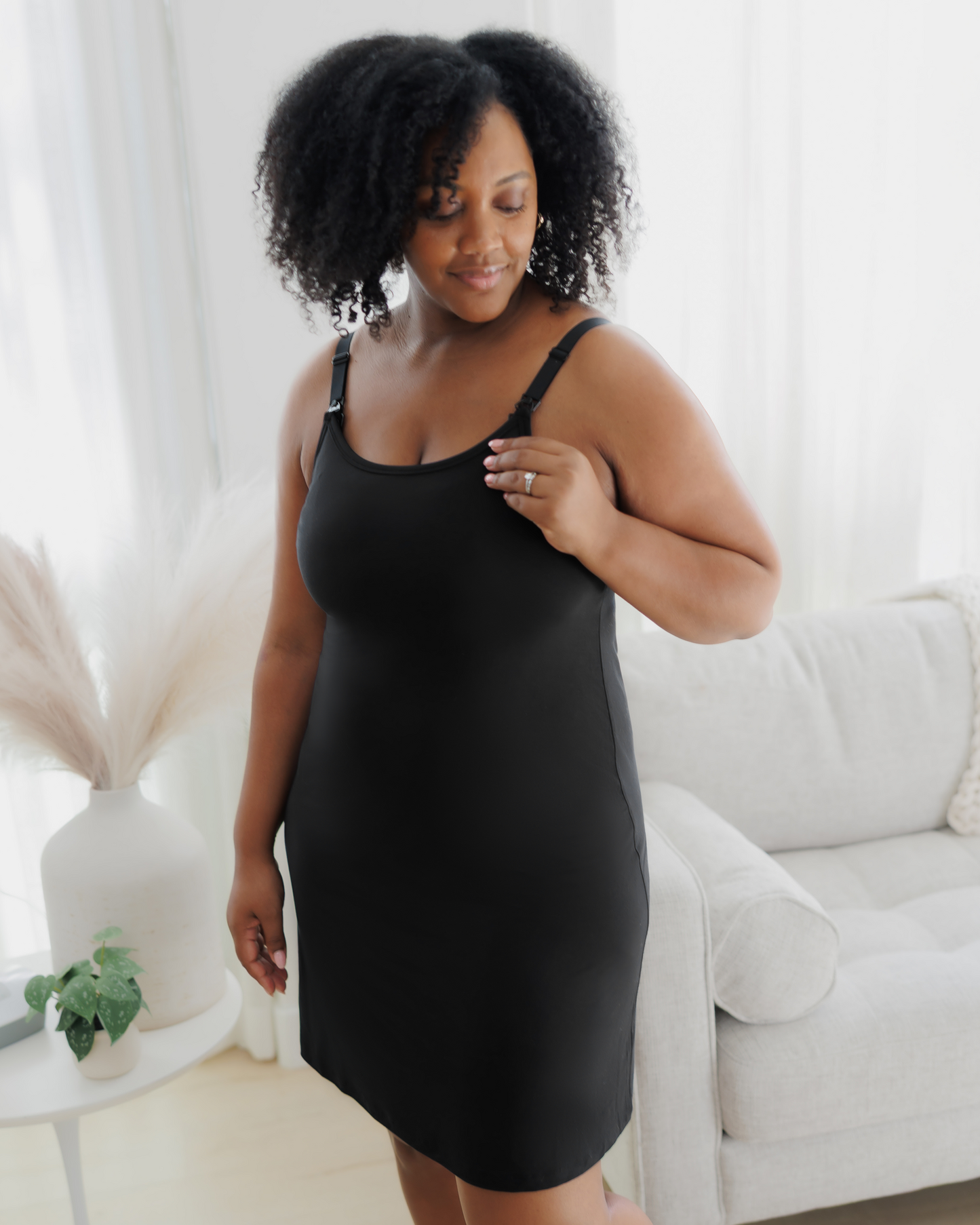 Stella Hands-Free Pumping & Nursing Nightgown | Black