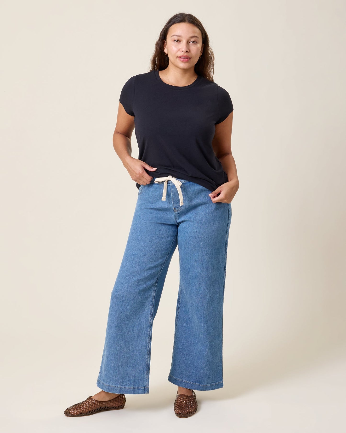 Wide Leg Maternity & Postpartum Jean | Medium Wash