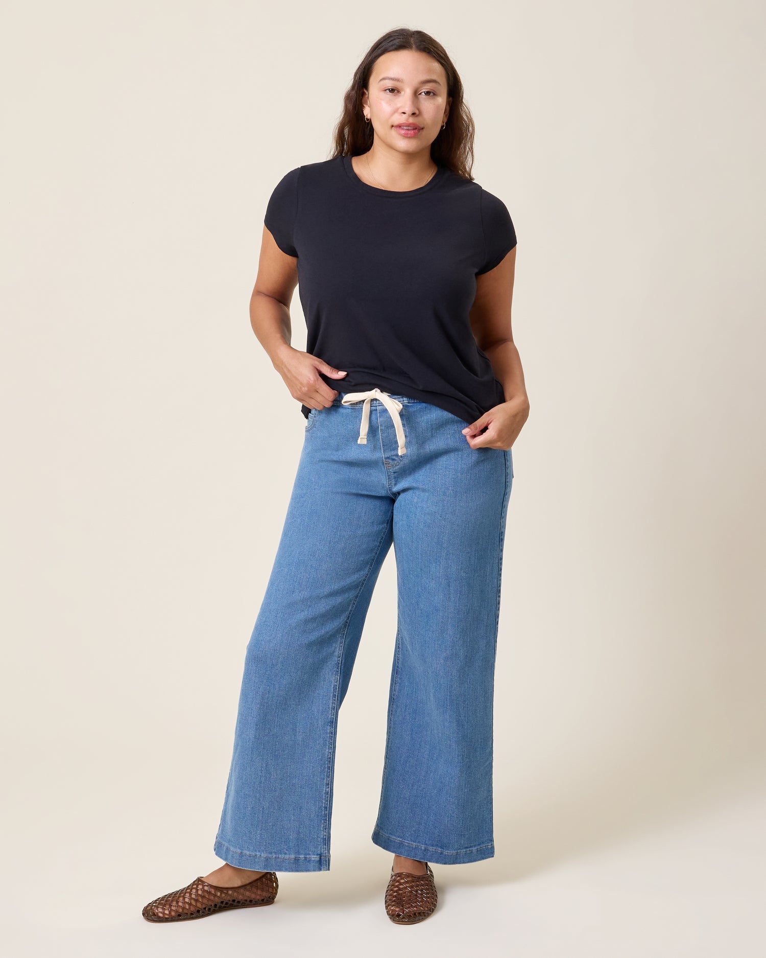 Wide Leg Maternity & Postpartum Jean | Medium Wash