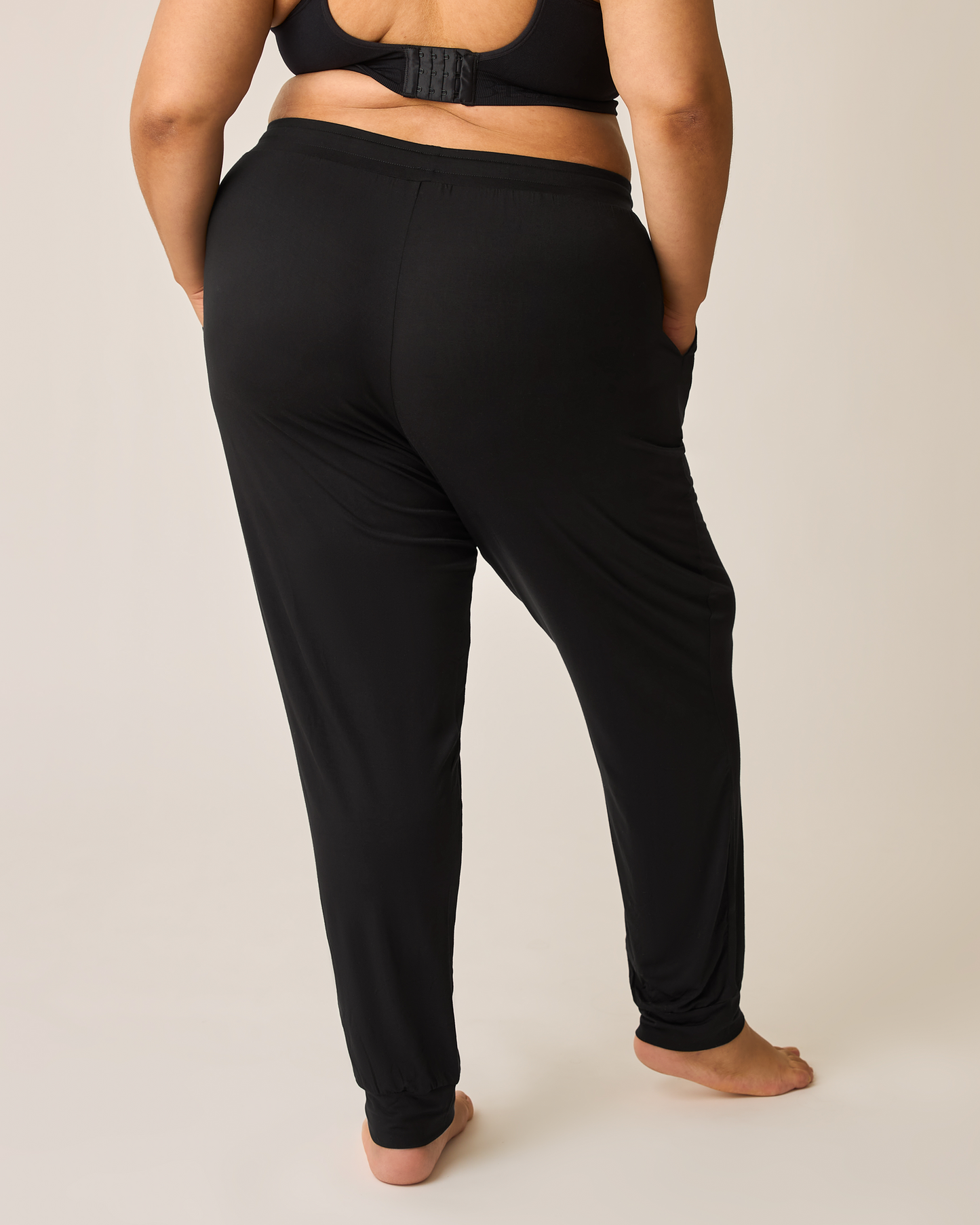 Ultralight Sleep & Lounge Jogger | Black